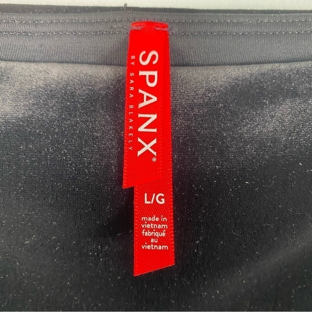 Spanx Velvet Leggings in Black Size Large - Picture 5 of 7